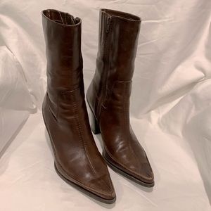 Diba brown mid calf leather boots. Size US 7M. Made in Brazil.